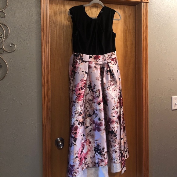 Floral dress - Picture 2 of 3